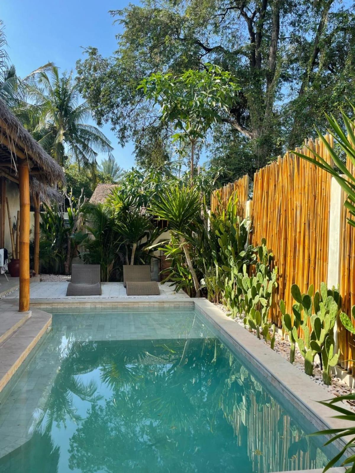 Tipsea Turtle Gili Air Hotel Exterior foto